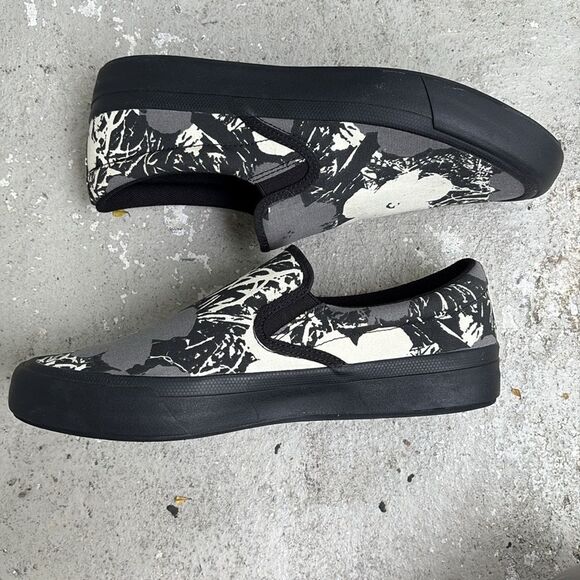 NWOT Andy Warhol canvas slip ons - Picture 3 of 6